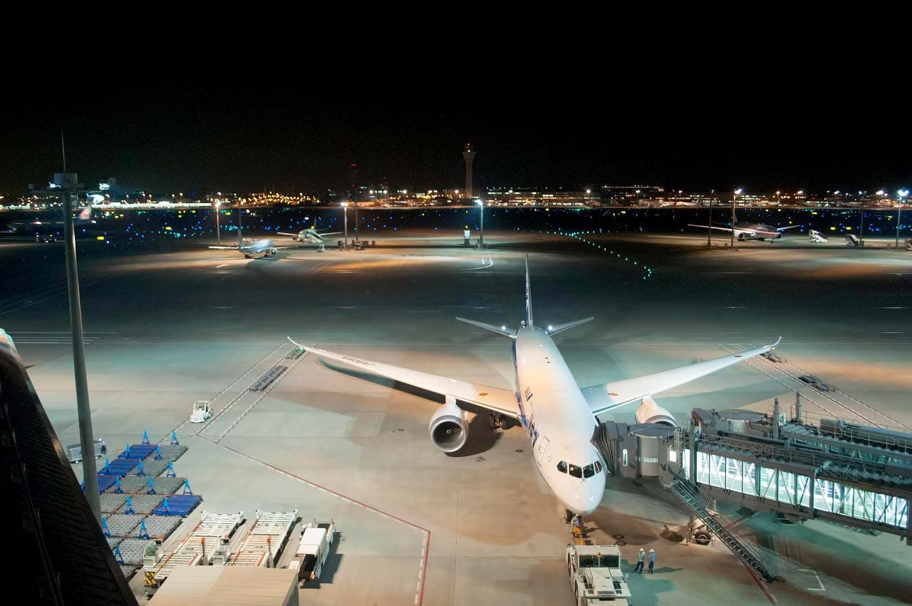 羽田空港で深夜早朝便を運航している国内線の航空会社6選 Tabihate 羽田空港で深夜早朝便を運航している国内線の航空会社6選 Tabihate