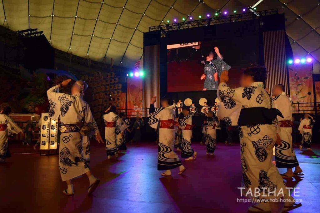 ふるさと祭り東京でみられる郡上おどりのようす2